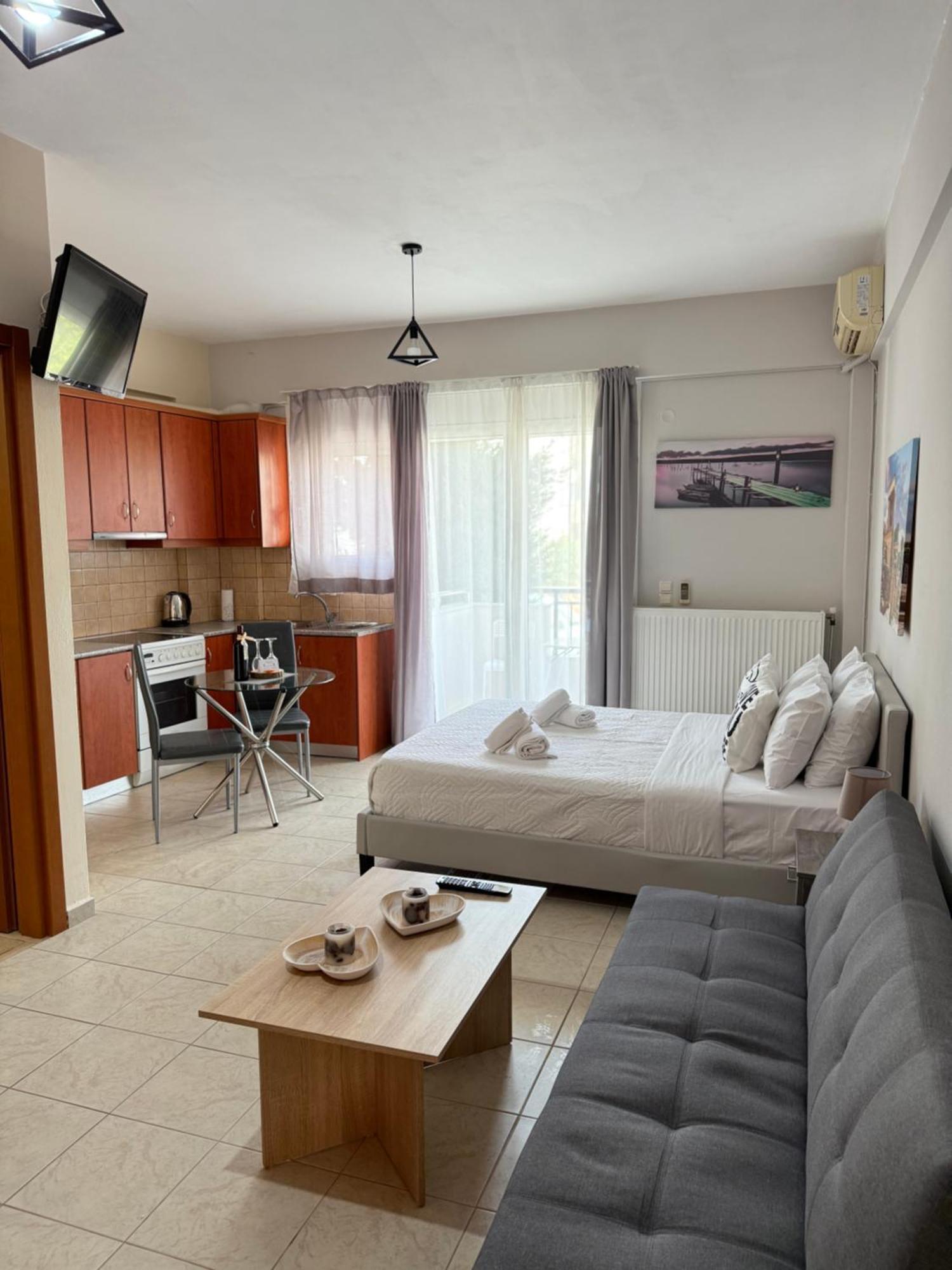 Ierapetra Suites & Studios Exteriör bild